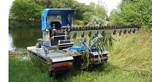 aqatic harvesting in operation